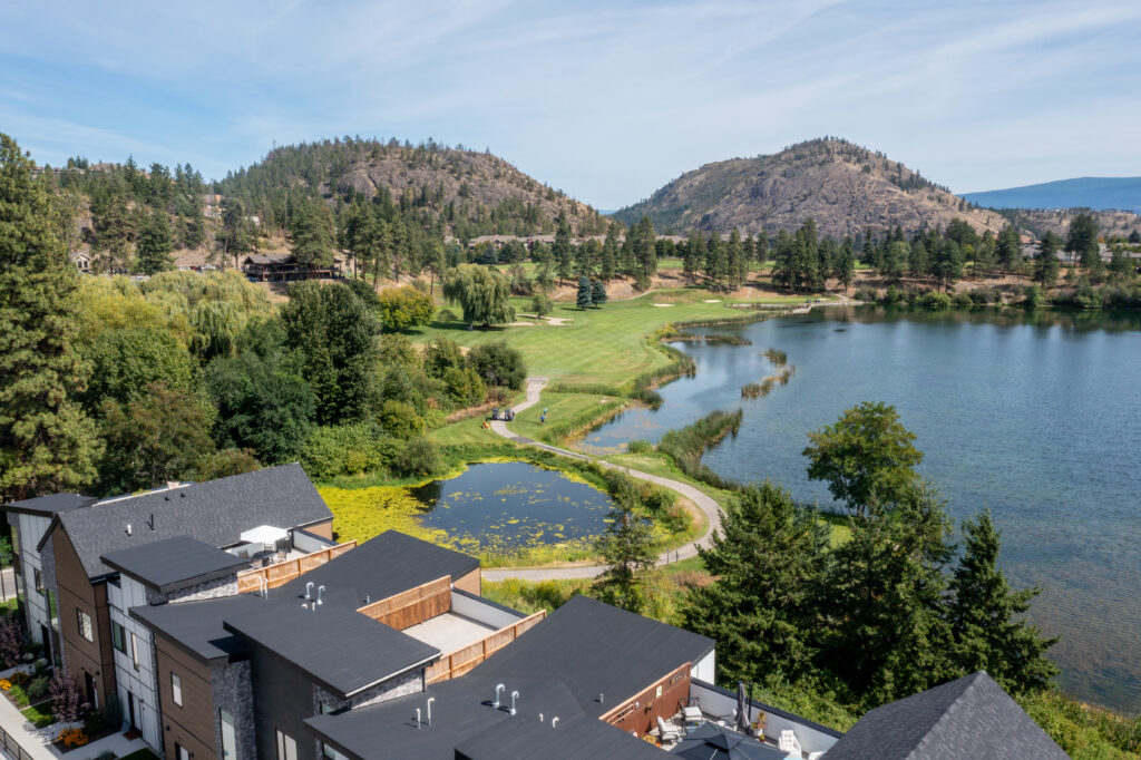 Lakeside living at West 61 on Shannon Lake